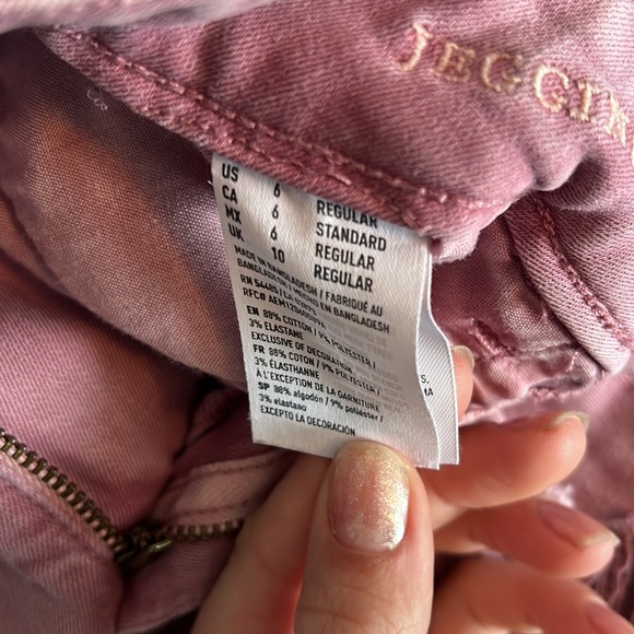 Ripped pink American eagle jeans - Picture 3 of 4